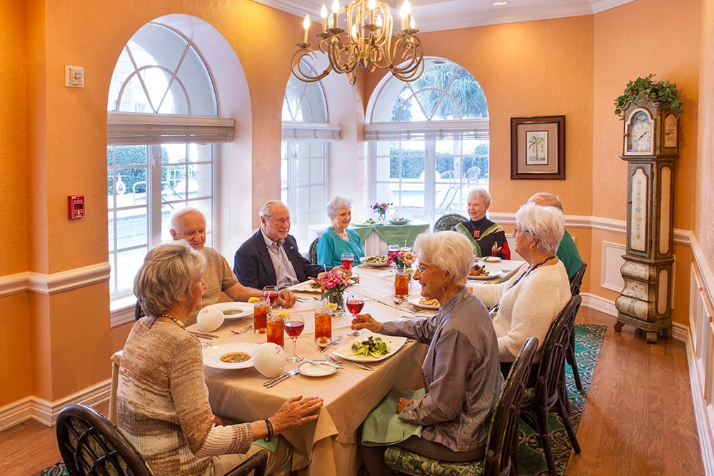 How to Plan a Private Dinner Party: Sarasota Bay Club's Guide for the Senior Host