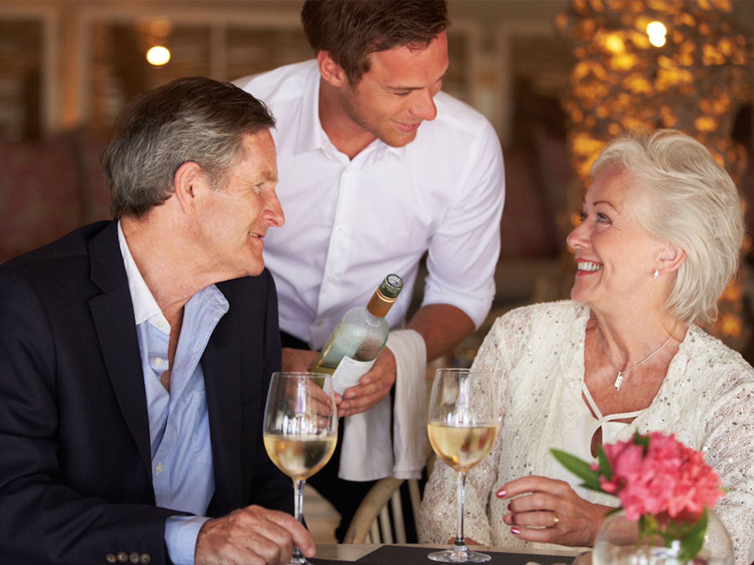 How to Eat Well in Retirement: What to Know About Dining at Sarasota Bay Club