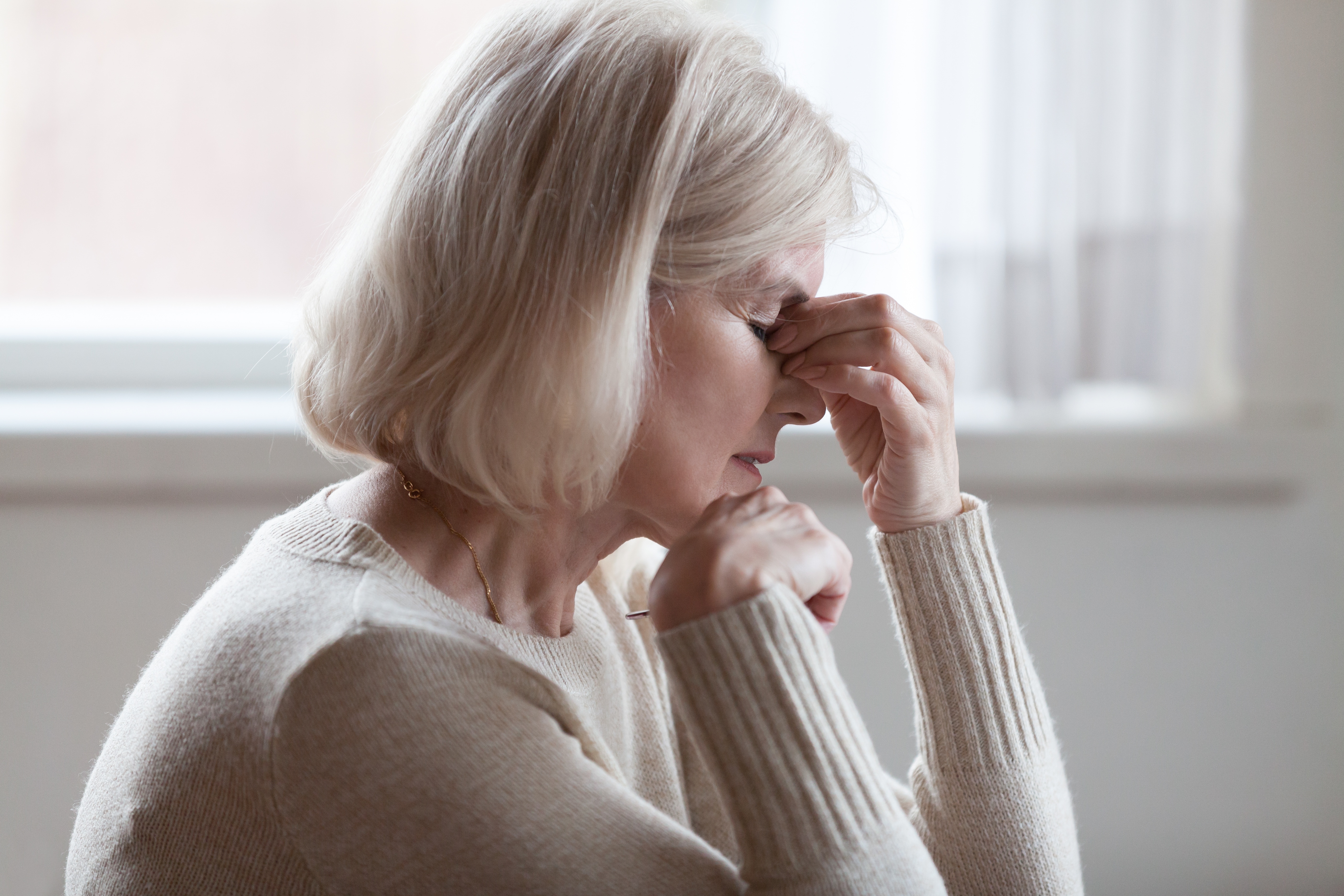 5 Tips for Helping Your Parent Cope with Vision Loss